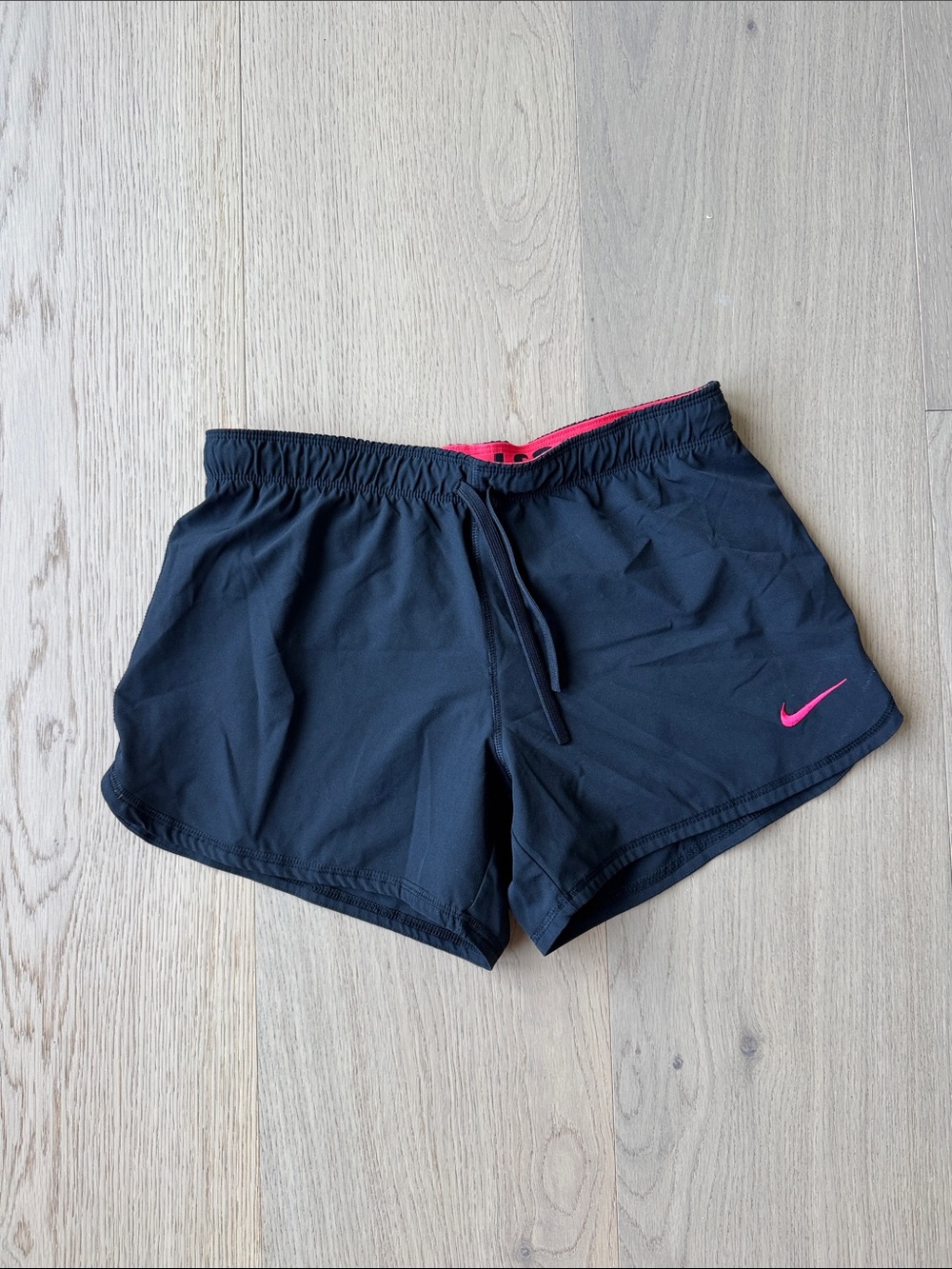 Nike Shorts Women’s Small Black with Red Accents Liner Underneath Athletic
